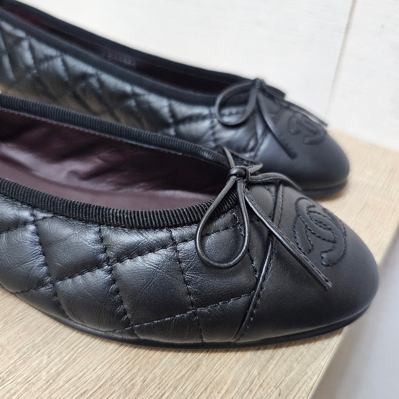 [超甜價好物☺️] Chanel黑小牛皮菱格蝴蝶結根鞋-6