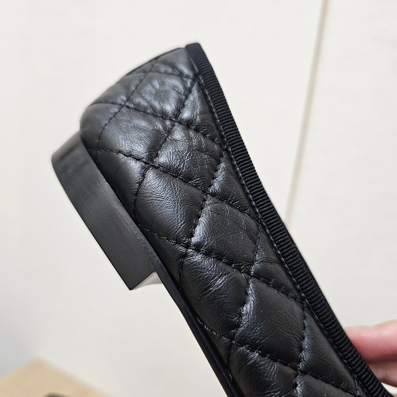 [超甜價好物☺️] Chanel黑小牛皮菱格蝴蝶結根鞋-10