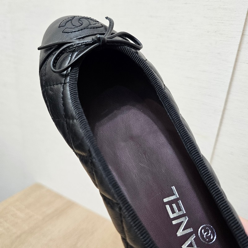 [超甜價好物☺️] Chanel黑小牛皮菱格蝴蝶結根鞋-16