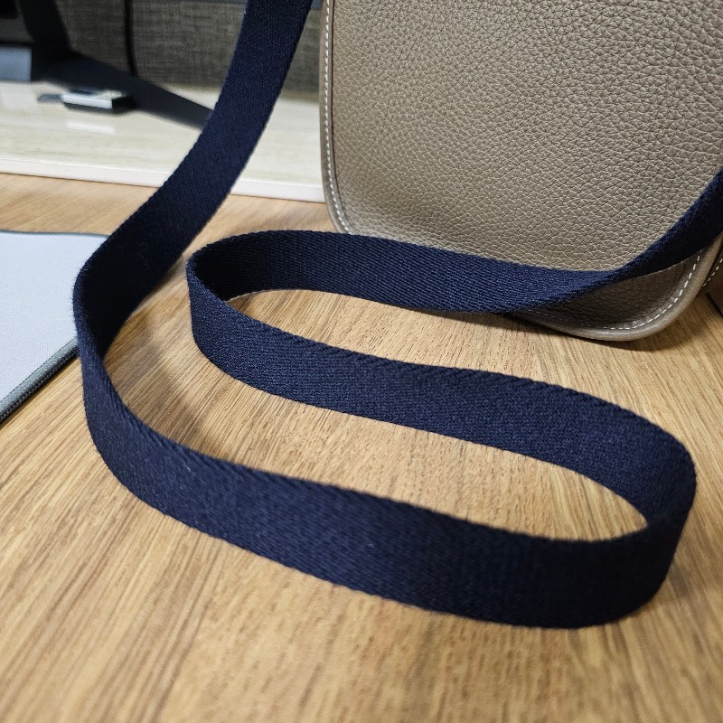 [不用配貨的好物❣️] Hermes 大象灰MiniEvelyne金釦斜背包-21