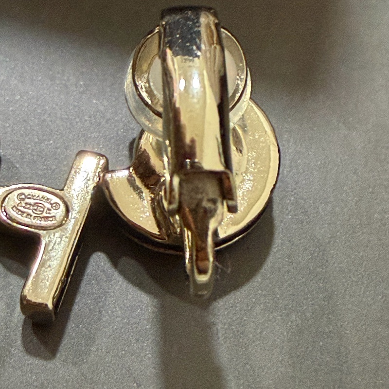 Chanel 字母 logo 耳環-4