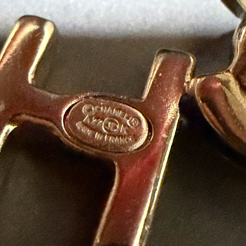 Chanel 字母 logo 耳環-6