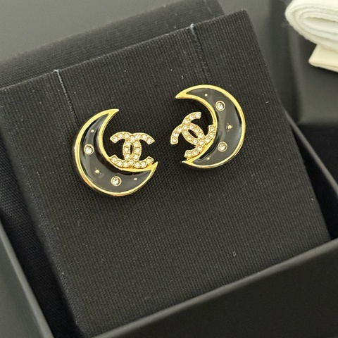 全新 Chanel 25K 月亮CC耳環