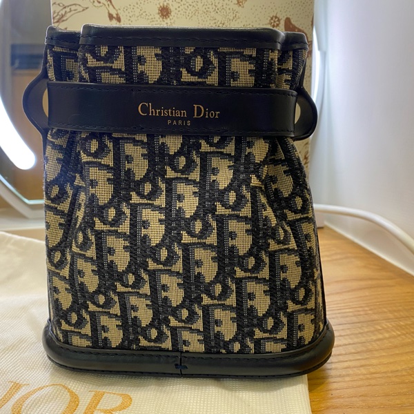 Dior c’est 緹花mini水桶包-6