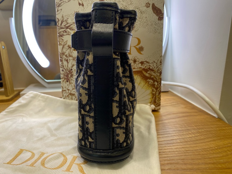 Dior c’est 緹花mini水桶包-9