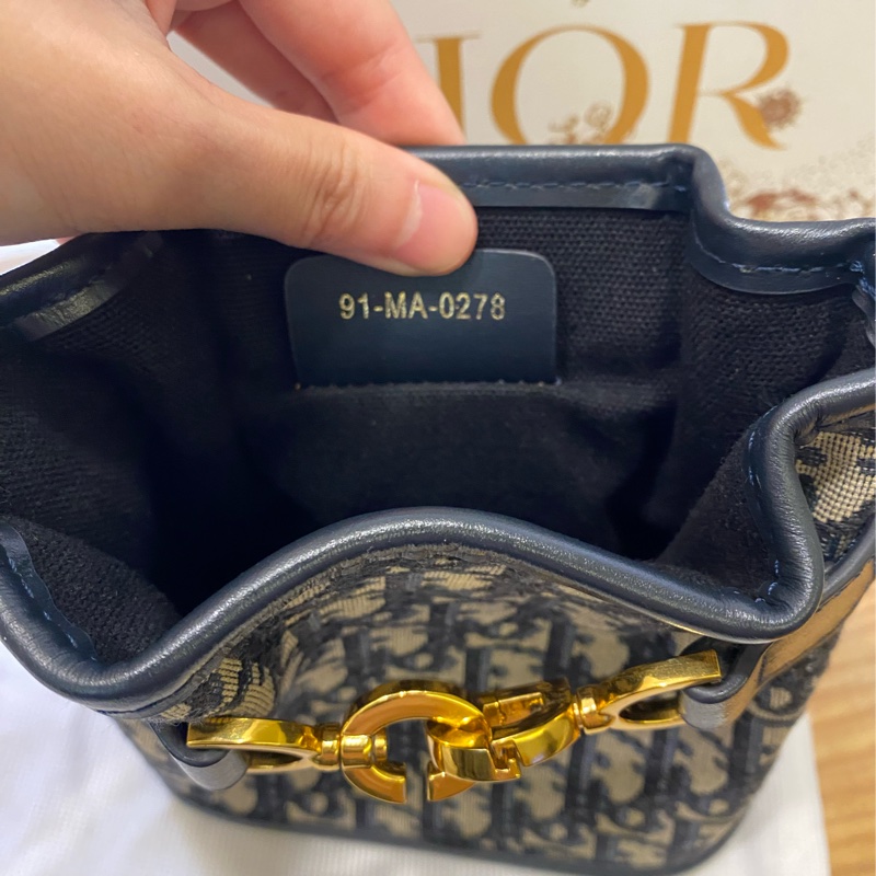 Dior c’est 緹花mini水桶包-11