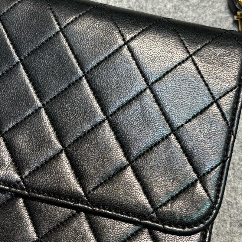 🏷️ Chanel woc-32