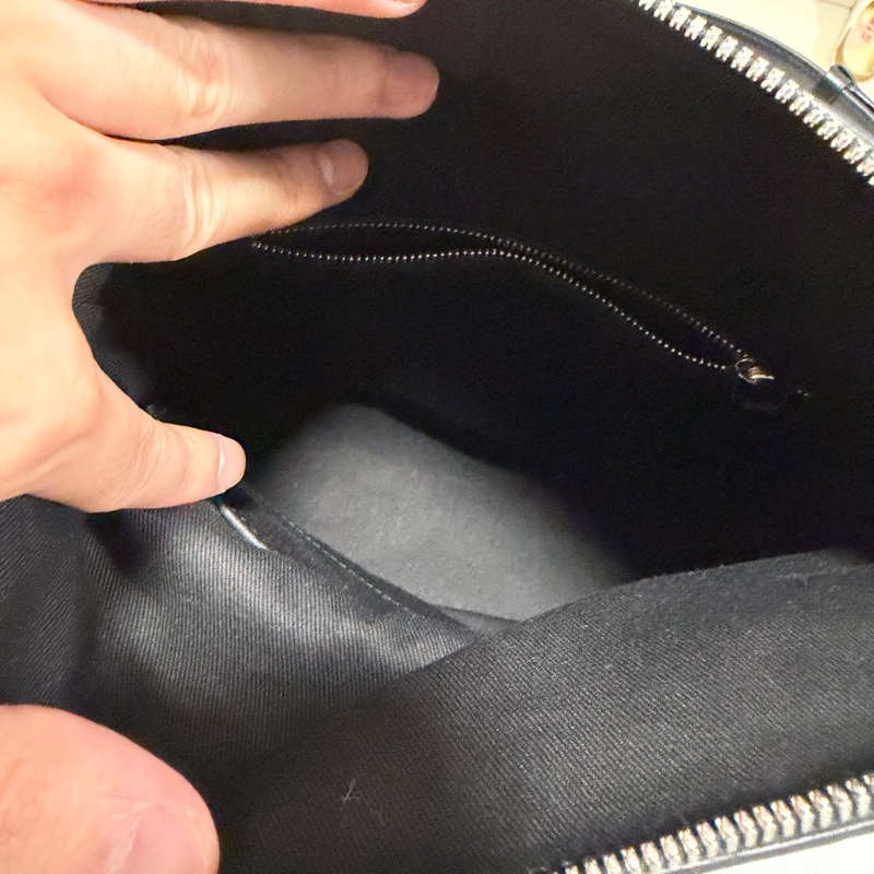 Maison Margiela 黑色皮革斜挎包 SB1WG0003-P4746 Soft 5AC on-body bag-17