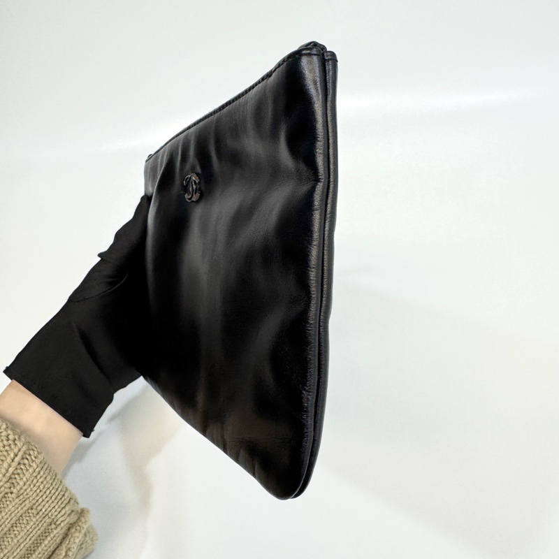 🖤 香奈兒極致黑SO BLACK Chanel黑色黑釦油蠟牛皮小號22Bag AS3260-16