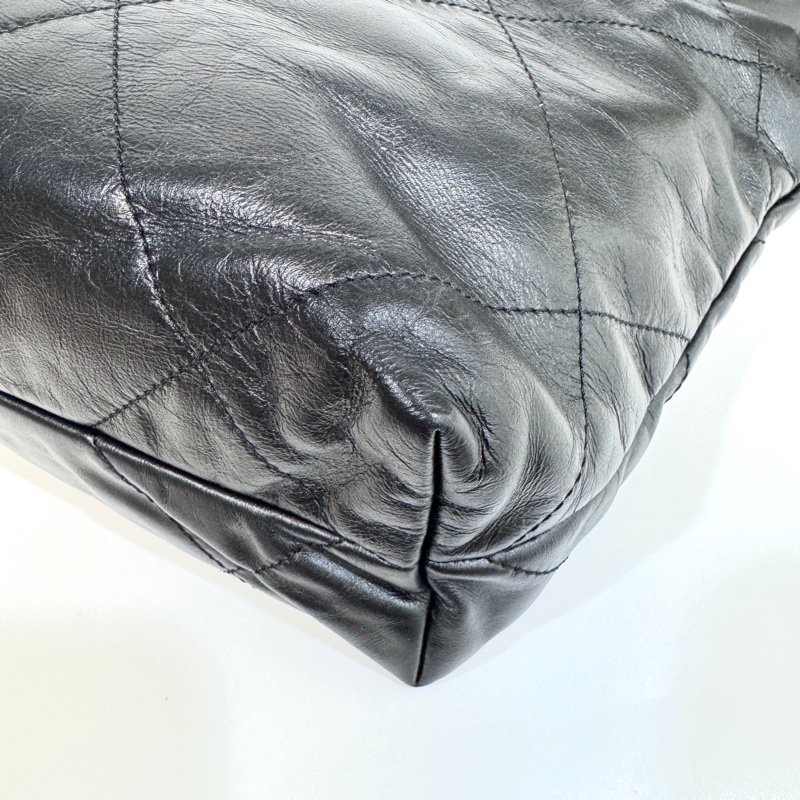 🖤 香奈兒極致黑SO BLACK Chanel黑色黑釦油蠟牛皮小號22Bag AS3260-23