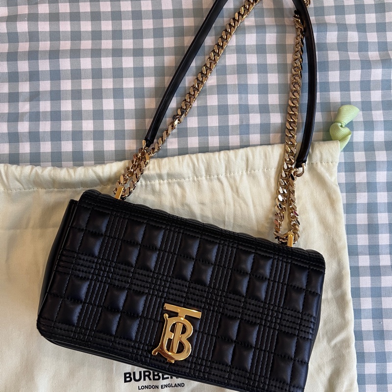 Burberry Lola 絎縫金色TB Logo斜背包-0
