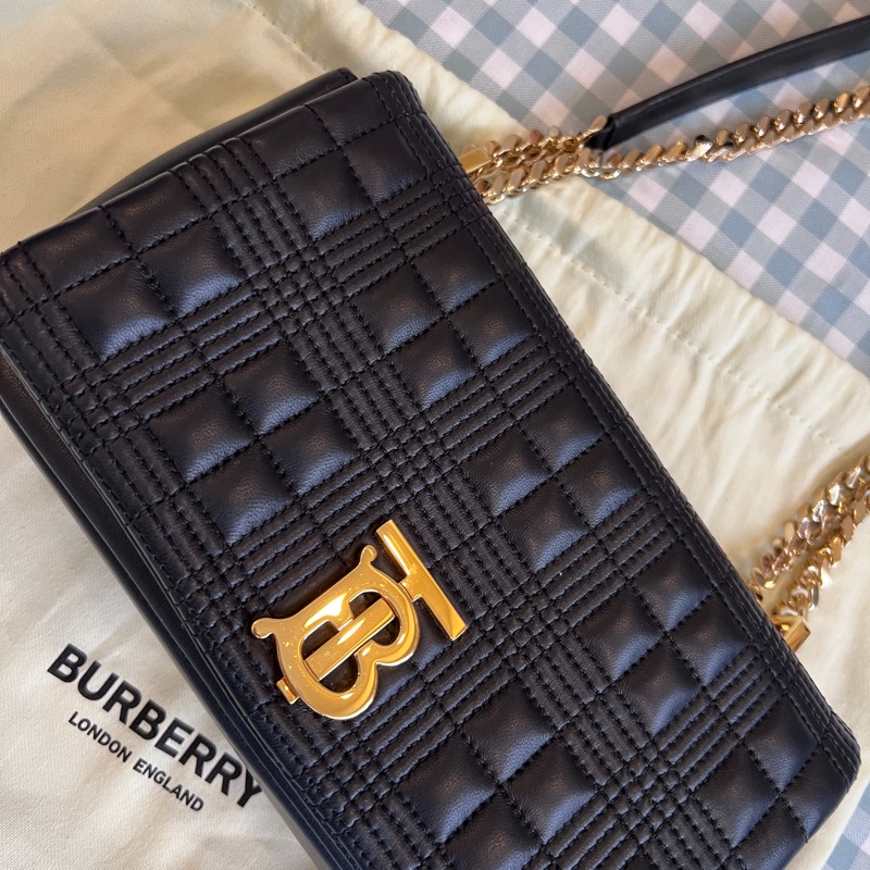 Burberry Lola 絎縫金色TB Logo斜背包-1