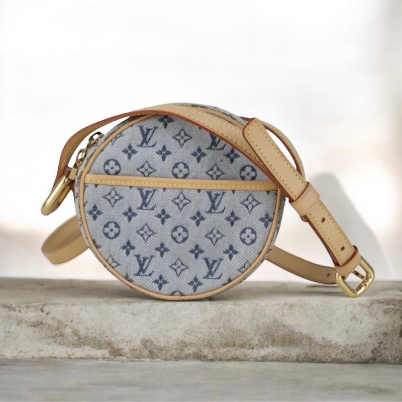 「JL精品代購」極新 LV 丹寧圓餅包-0