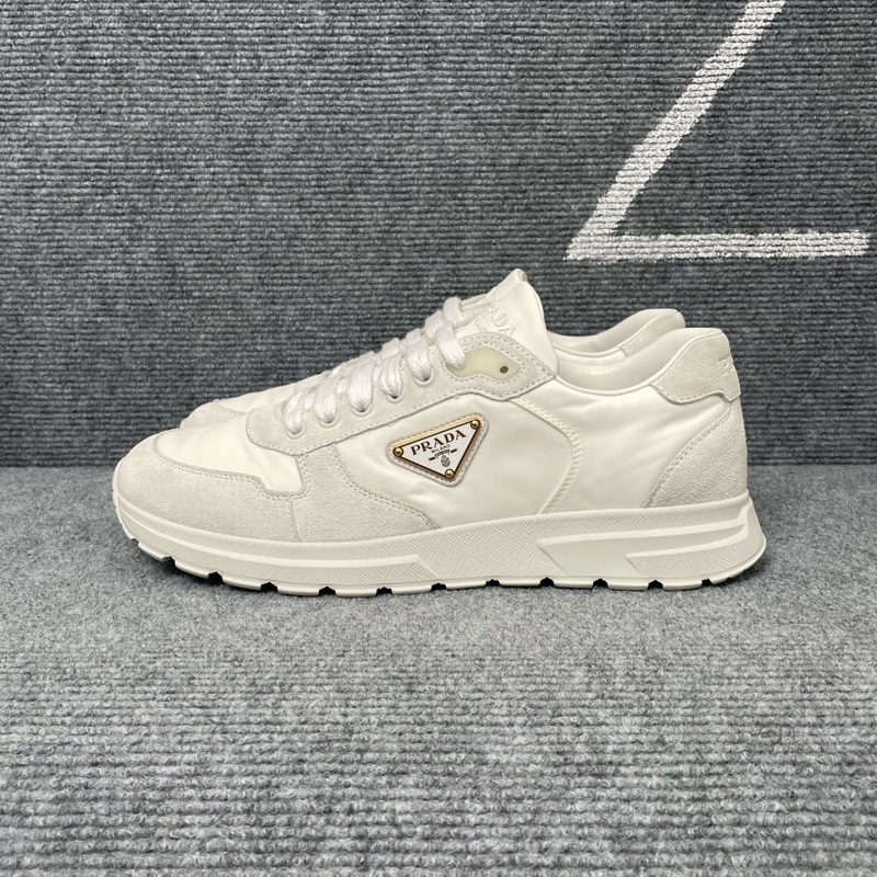 97新 Prada普拉達白灰色麂皮三角標運動鞋41.5碼-2