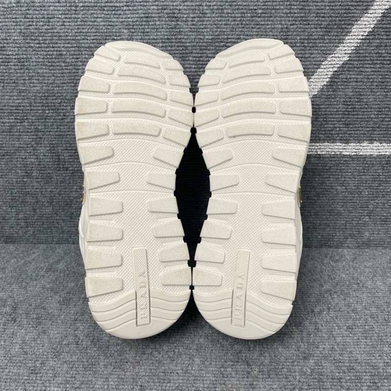 97新 Prada普拉達白灰色麂皮三角標運動鞋41.5碼-3