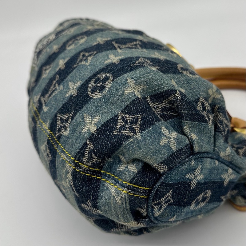 「JL精品代購」Lv限定條紋牛仔丹寧小元寶手提包-8