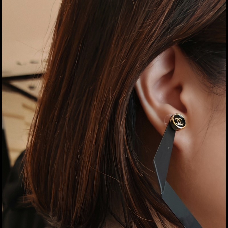 Chanel 2025秋冬季新款 耳釘耳環 25K 黑金 ABG648 聖誕禮物-1