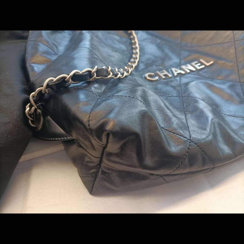 CHANEL 22bag黑銀牛皮手提垃圾袋後背包~🥨大號-14