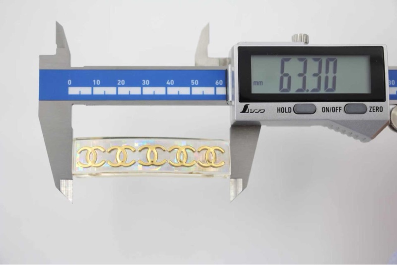 Chanel Vintage 97P幻彩樹脂金色五個CC Logo髮夾-13