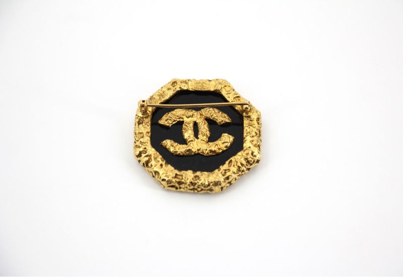Chanel Vintage 93A 熔岩八角黑金色胸針-7