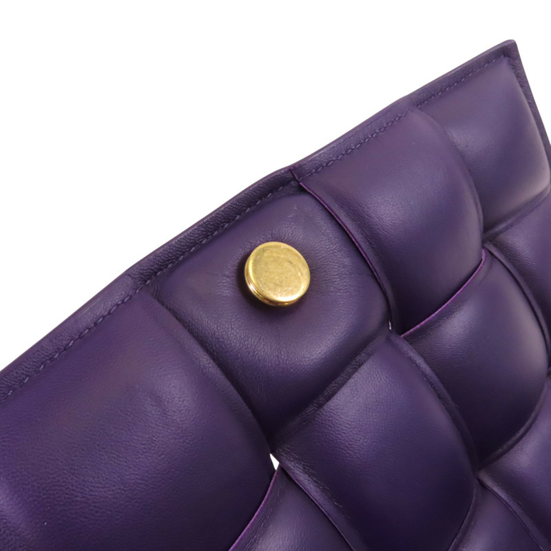 BOTTEGA VENETA 漆皮皮革Panted Cassette金扣肩背袋-15