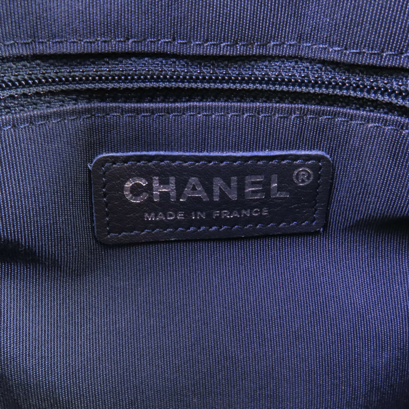CHANEL 牛皮皮革Chevron Camera Bag銀扣鏈帶肩背袋-5
