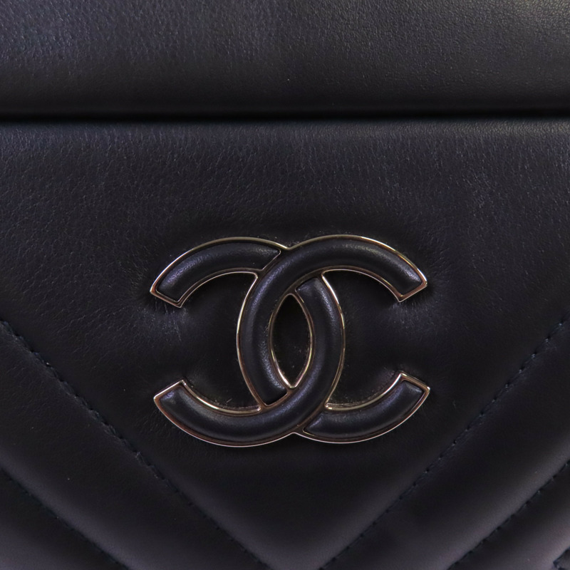 CHANEL 牛皮皮革Chevron Camera Bag銀扣鏈帶肩背袋-14