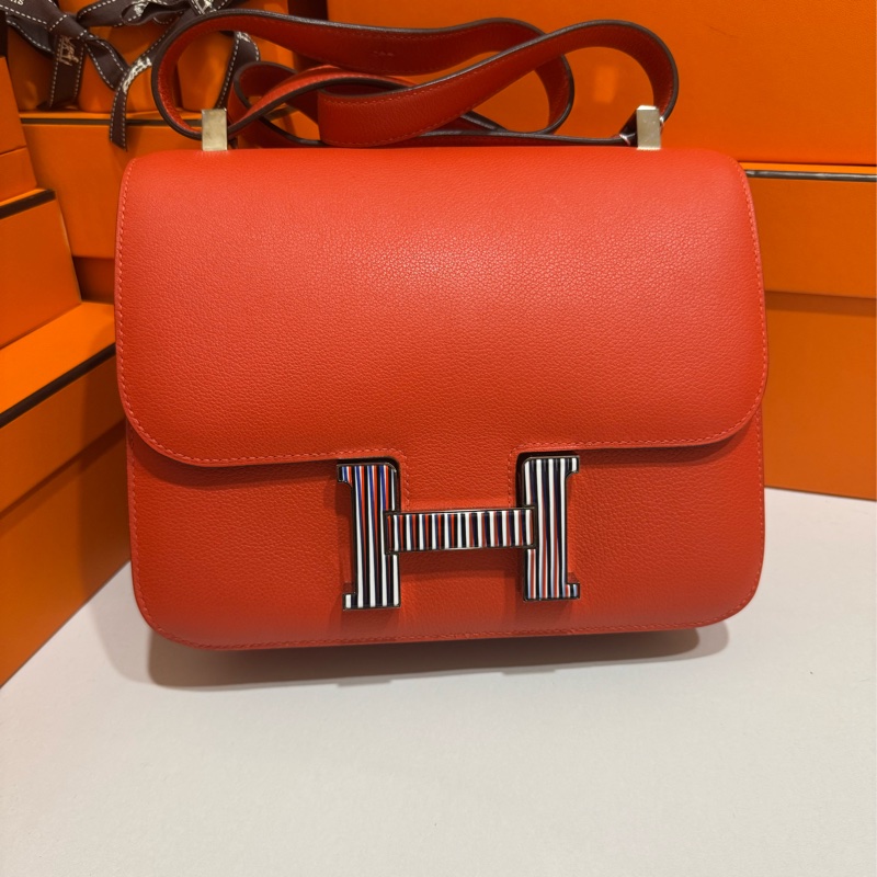 Hermes 康康24特殊琺瑯釦 很特別的一款 🧡 C刻-0