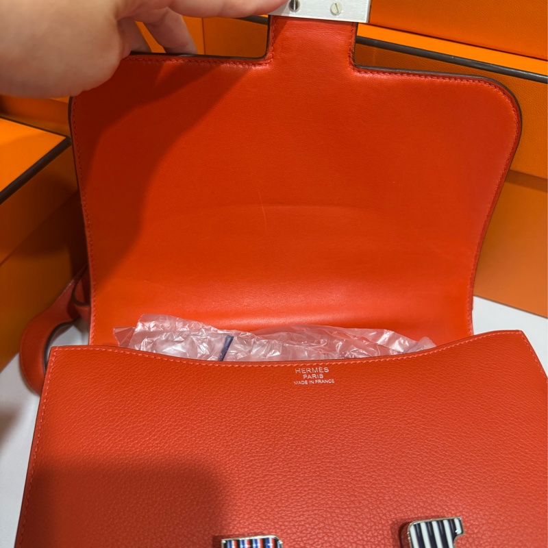 Hermes 康康24特殊琺瑯釦 很特別的一款 🧡 C刻-4