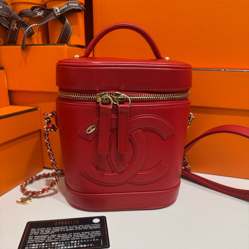 Chanel 心紅色雙C發財桶 過年出去收紅包唷 🧨🧧 可當化妝包-0