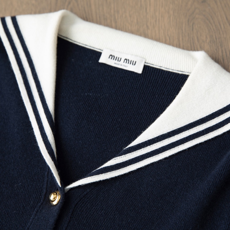 ❤️MIU MIU 明星款 海军领上衣-3