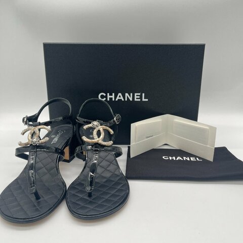 Chanel 香奈兒 經典 CC 黑色 漆皮 夾腳 方跟涼鞋