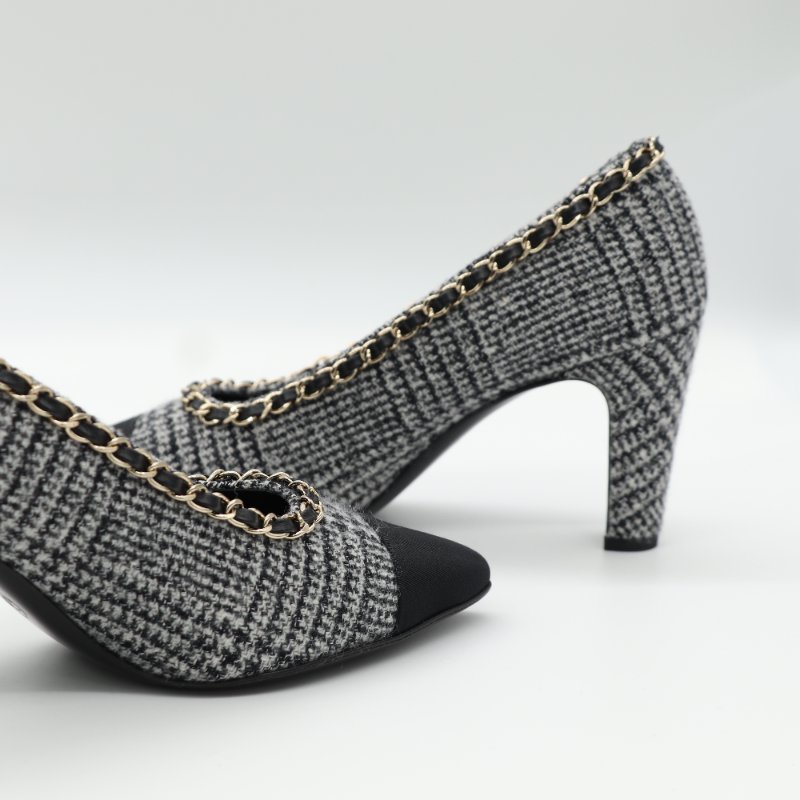 Chanel 香奈兒 粗毛呢 格紋 皮革 雙拼 金屬鍊  黑色 高跟鞋-12
