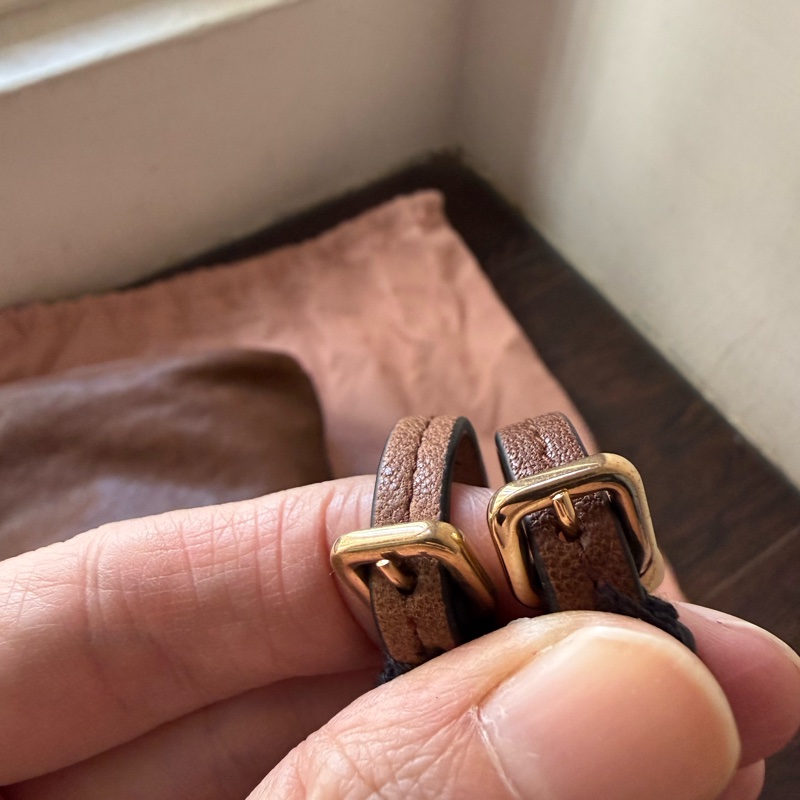 MIU MIU  nappa 水洗皮革迷你抽繩水桶包-18