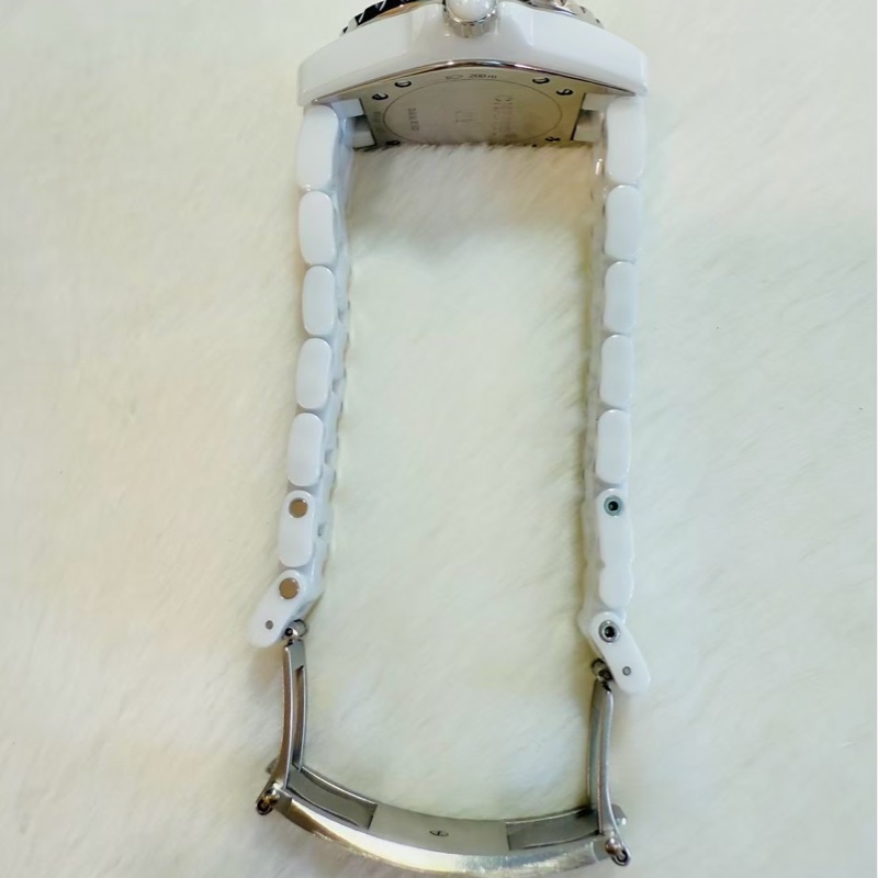 CHANEL 時尚名媛必備 J12  8鑽珍珠母貝款-7