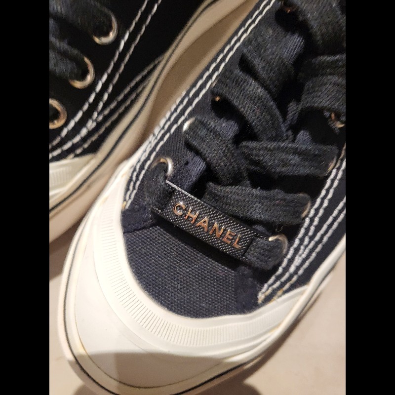 CHANEL 黑白帆布鞋-4