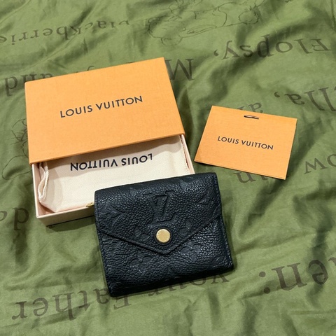 LV 經典3折全皮革短夾