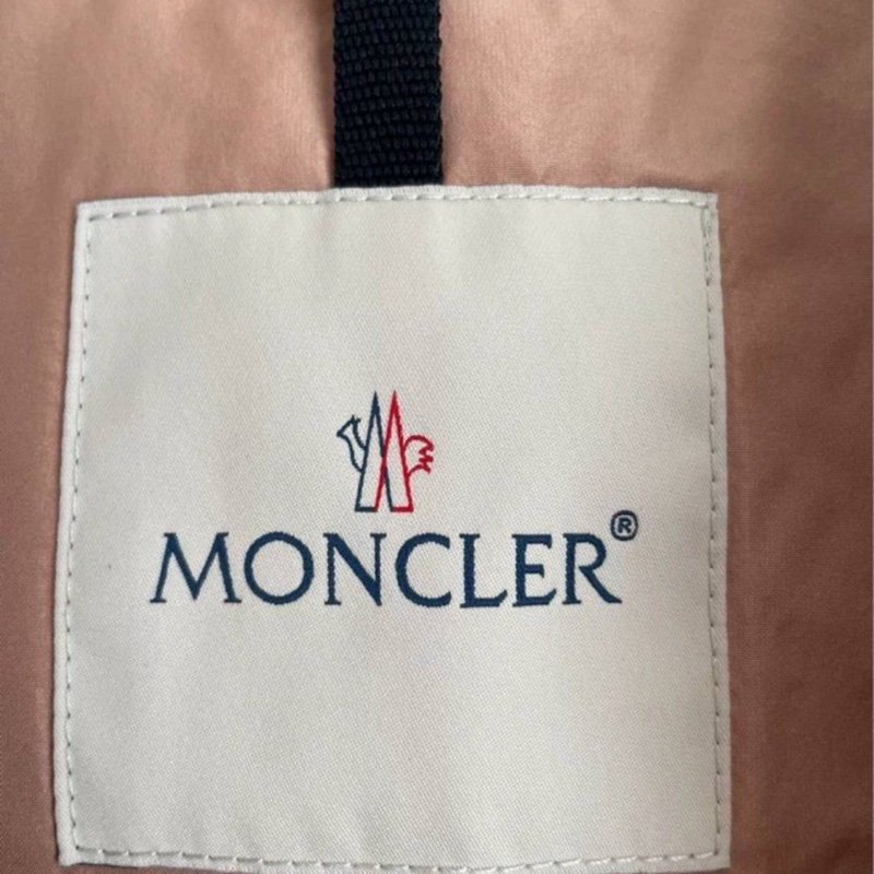 Moncler奶茶粉荷葉邊連帽羽絨服馬甲 全新-1