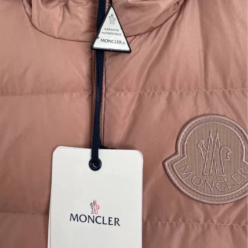 Moncler奶茶粉荷葉邊連帽羽絨服馬甲 全新-3