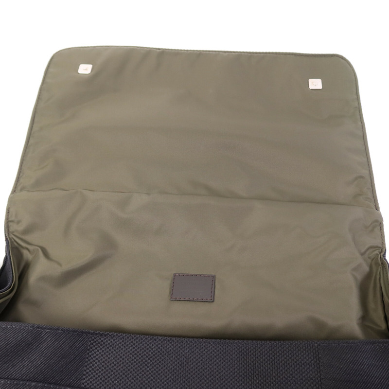 LOUIS VUITTON Damier Geant Petit Messager銀扣肩背袋-9