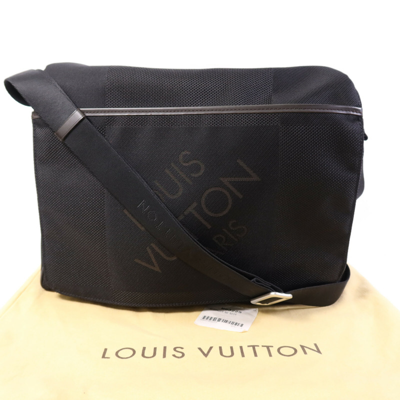 LOUIS VUITTON Damier Geant Petit Messager銀扣肩背袋-15