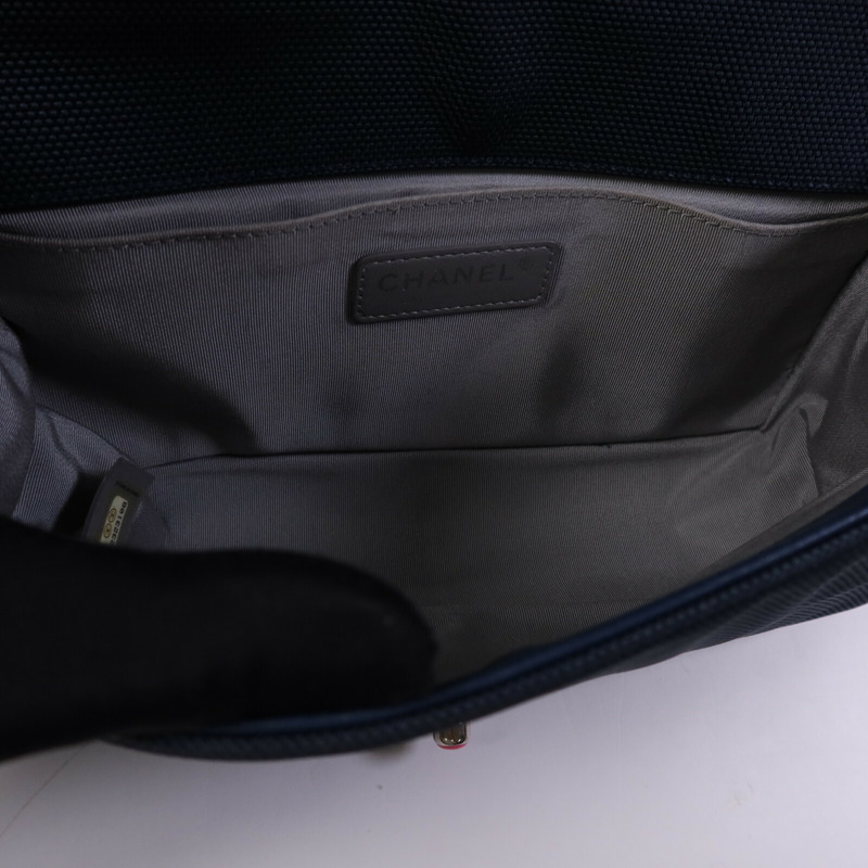 CHANEL 帆布Boy 25銀扣鏈帶肩背袋-11