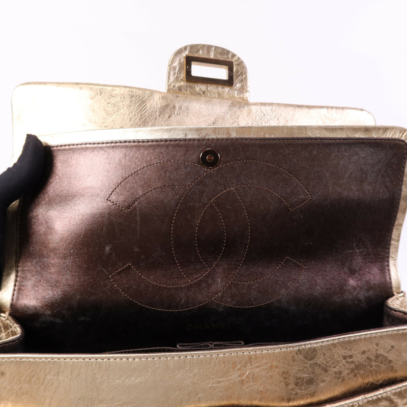 CHANEL 牛皮皮革2.55金扣鏈帶肩背袋-12