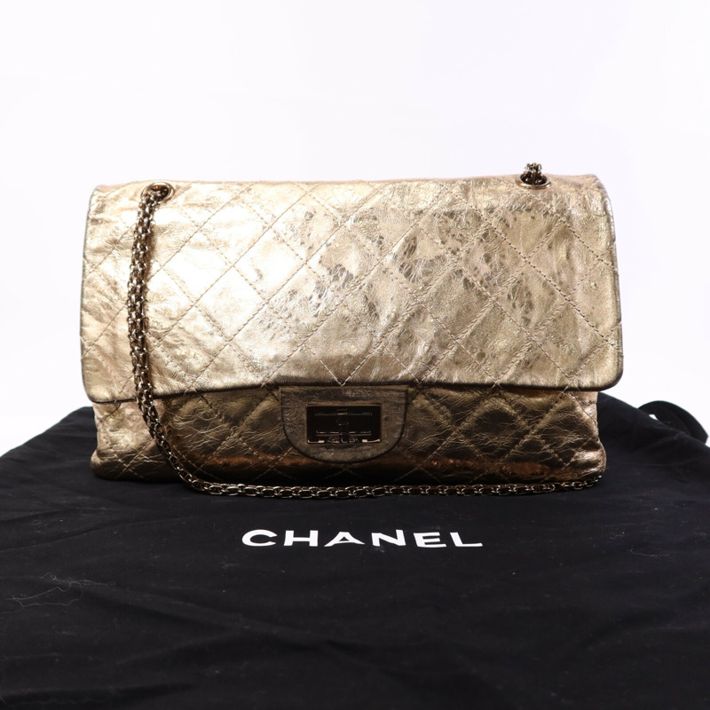 CHANEL 牛皮皮革2.55金扣鏈帶肩背袋-16