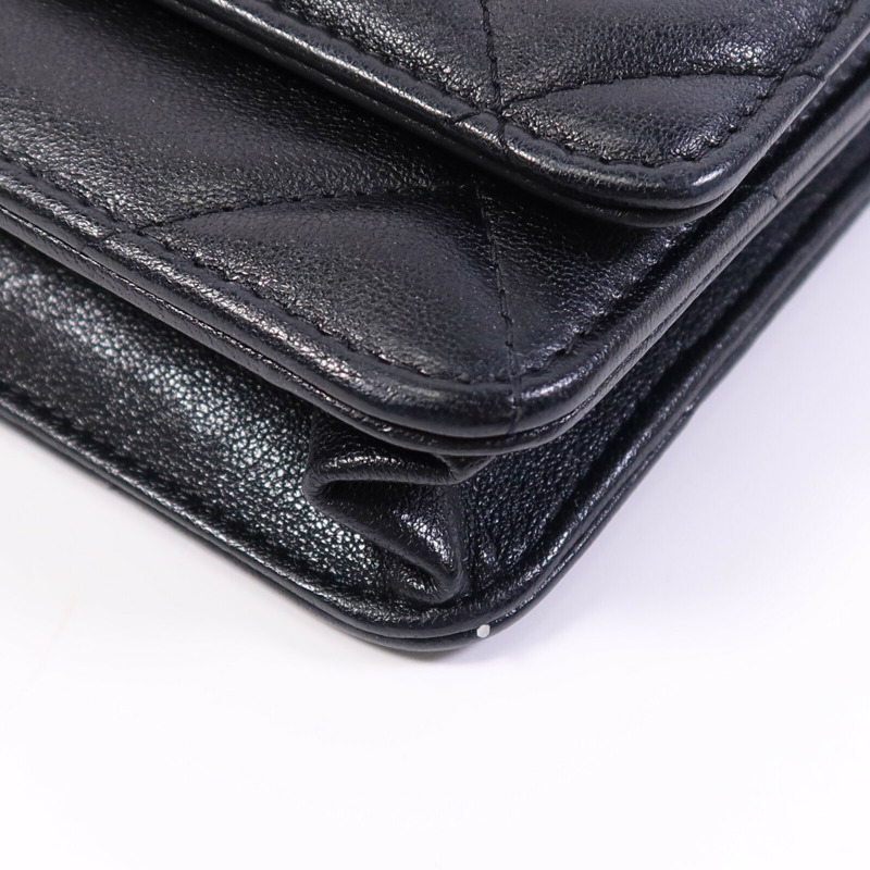 CHANEL 羊皮皮革Chanel 19 WOC金扣鏈帶肩背袋-4