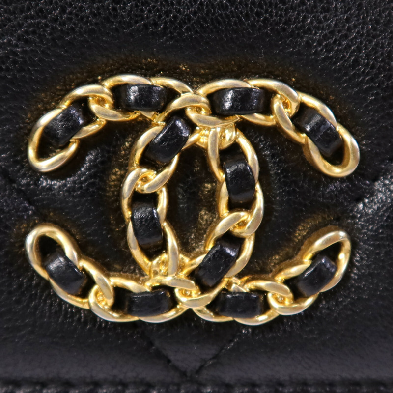 CHANEL 羊皮皮革Chanel 19 WOC金扣鏈帶肩背袋-8