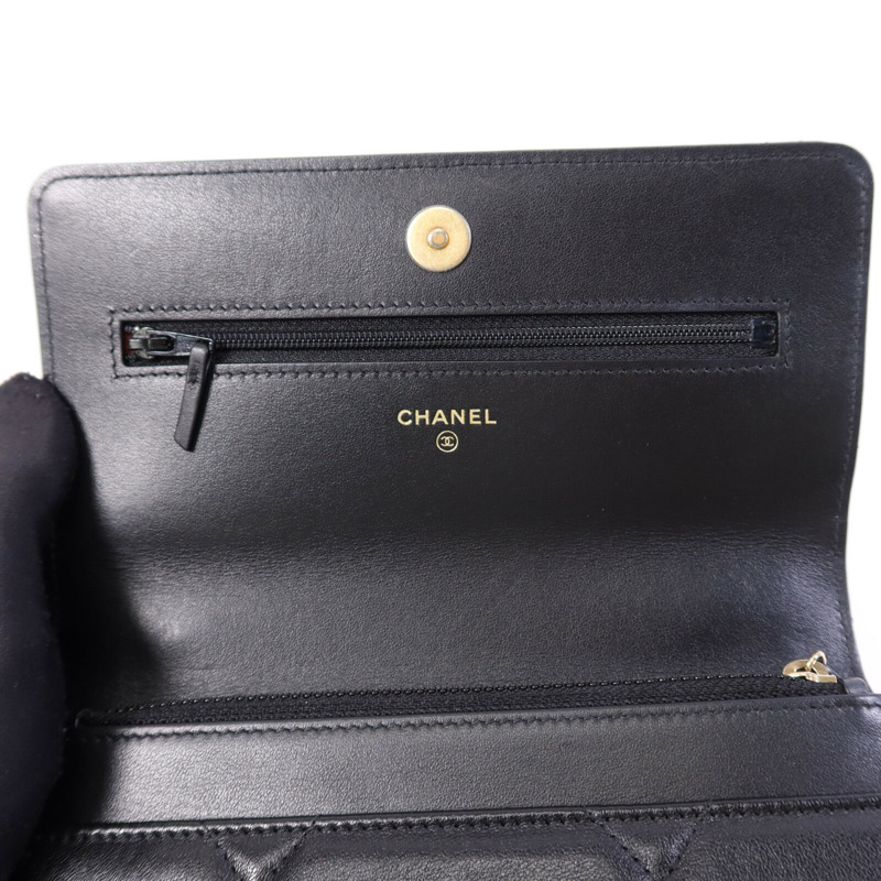 CHANEL 羊皮皮革Chanel 19 WOC金扣鏈帶肩背袋-10
