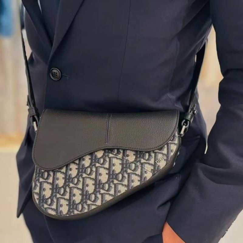 DIOR老花新款 miniSoftSaddle馬鞍包20*14*6 99新配件塵袋-0