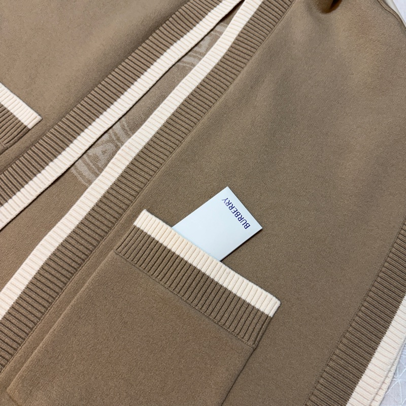 BURBERRY英國典藏米色徽標圖案連帽披肩ONE SIZE-5