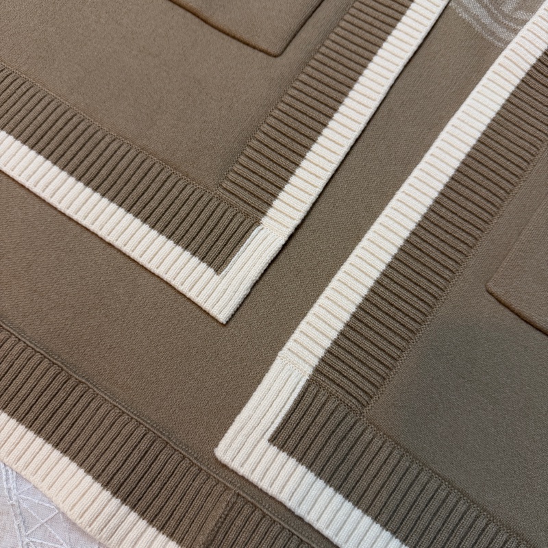 BURBERRY英國典藏米色徽標圖案連帽披肩ONE SIZE-6